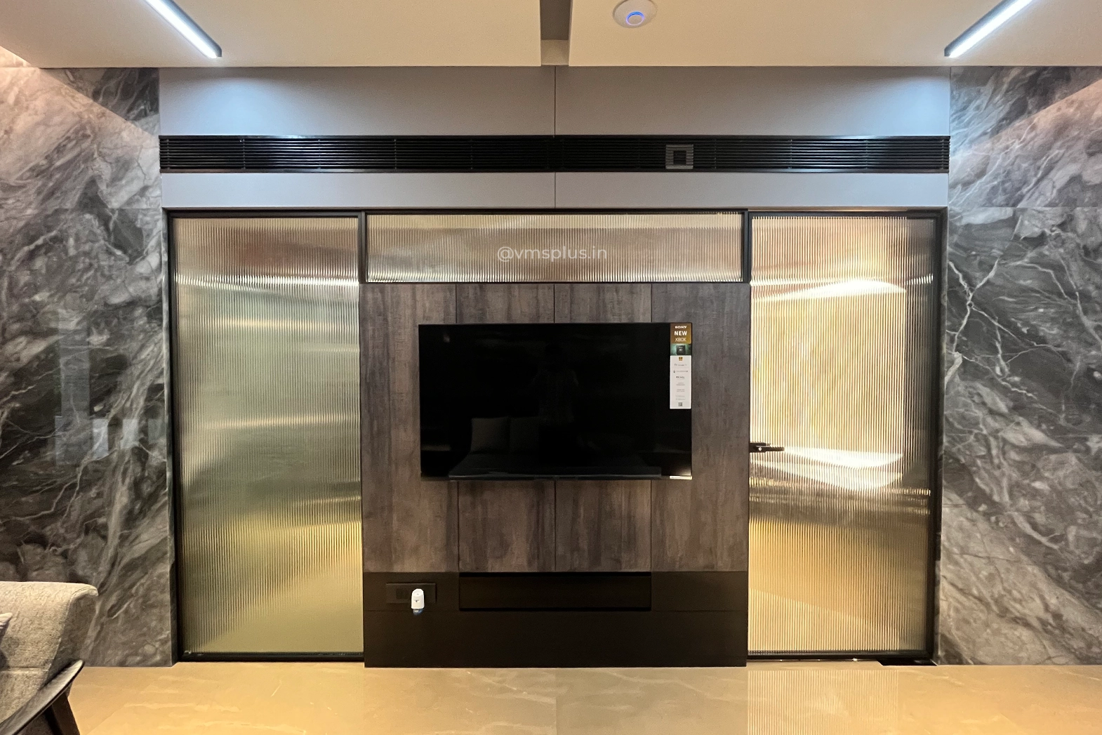 Transform Your Home With These Glass Wall Design Ideas   