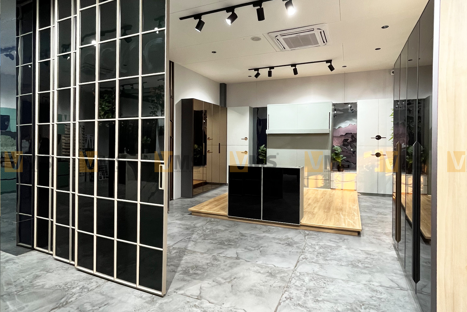 Latest Glass Trends in Interiors