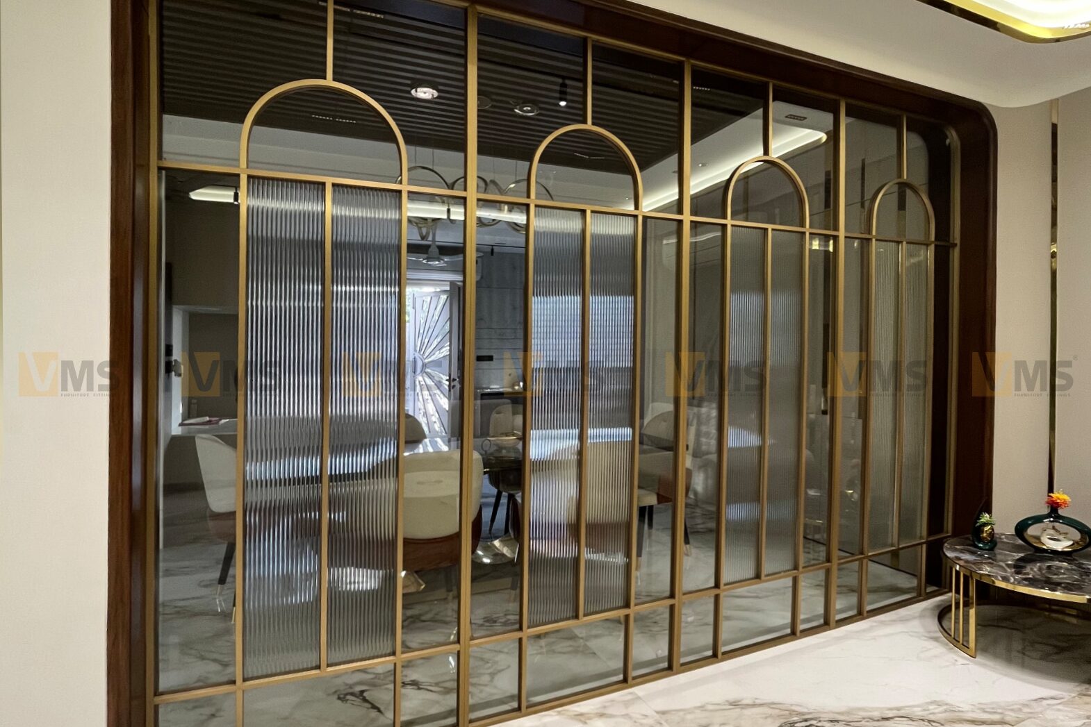 Benefits of Slim Aluminum Partitions in Interiors